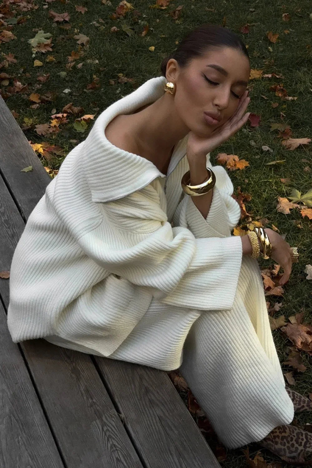 Completo Due Pezzi a Maglia con Colletto e Mezza Cerniera, Maniche Lunghe e Pantaloni Larghi