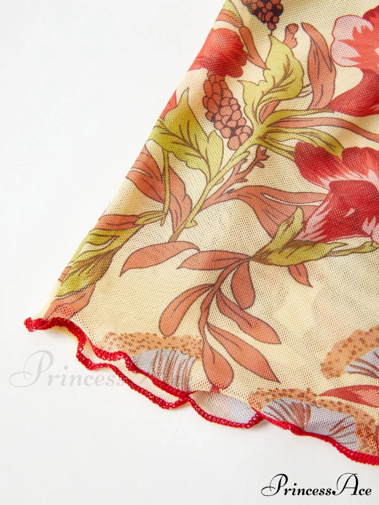 Top corto con stampa alla moda a forma di cuore e spalline a collo