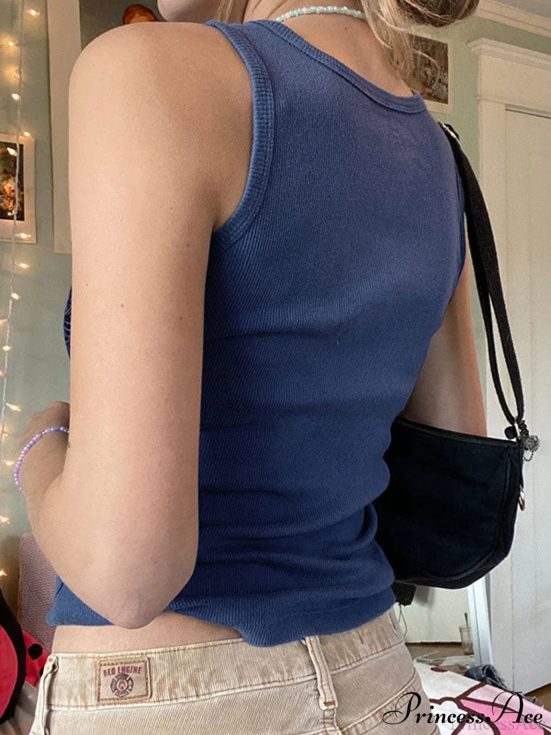 Top corto bianco elegante con stampa a cuore