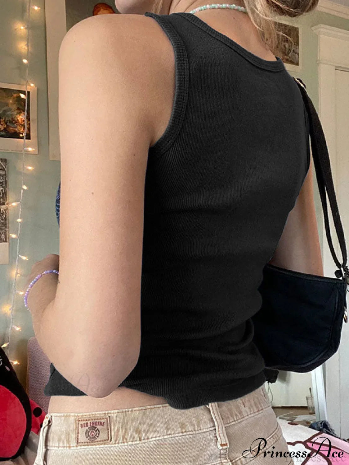 Top corto bianco elegante con stampa a cuore