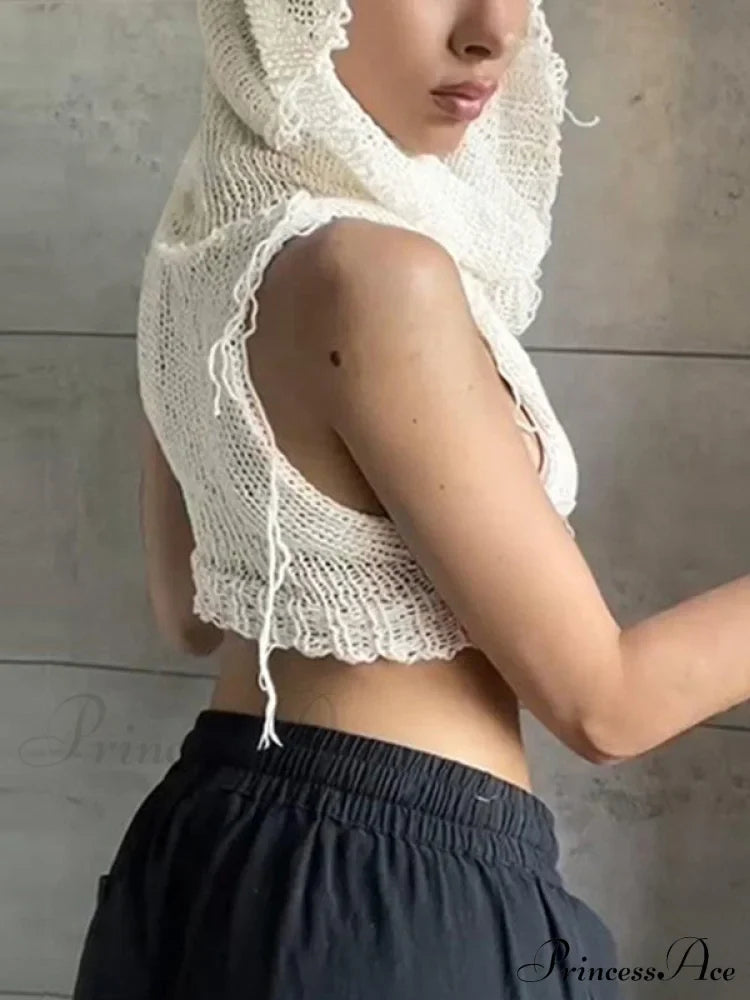 Top corto con cappuccio, spalle eleganti e fresche