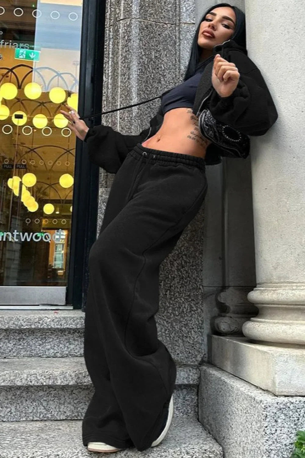 Kapuzenshirt mit Reißverschluss, kurz geschnitten, schmal geschnitten, lässiges zweiteiliges Set