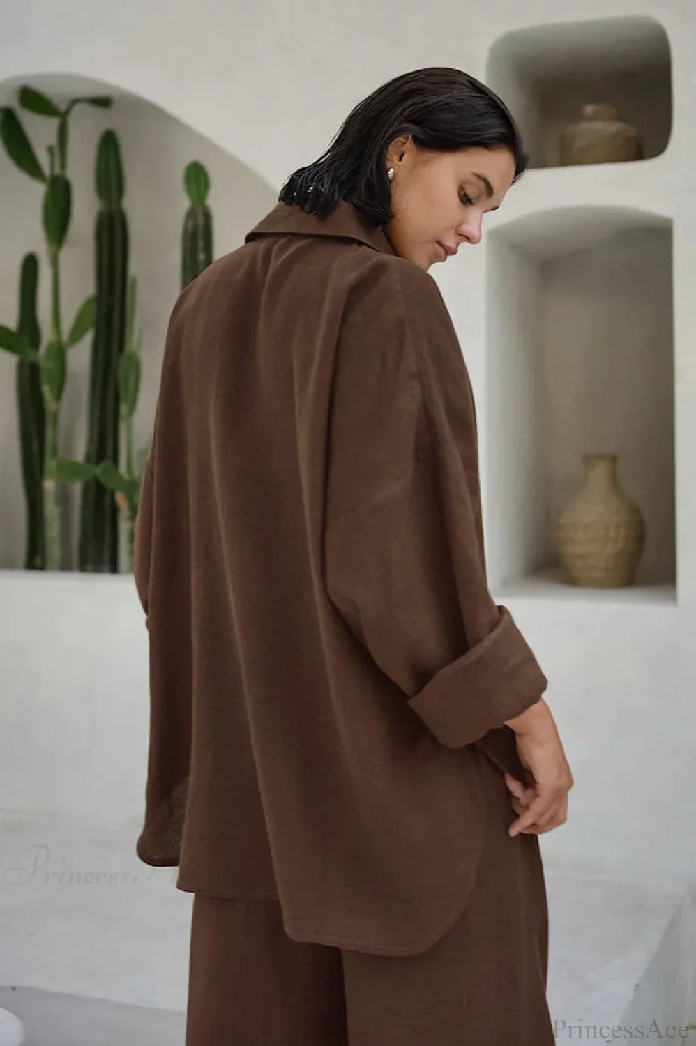 Khakifarbener Baumwoll-Leinen-Lockerer Zweiteiler mit Langarm