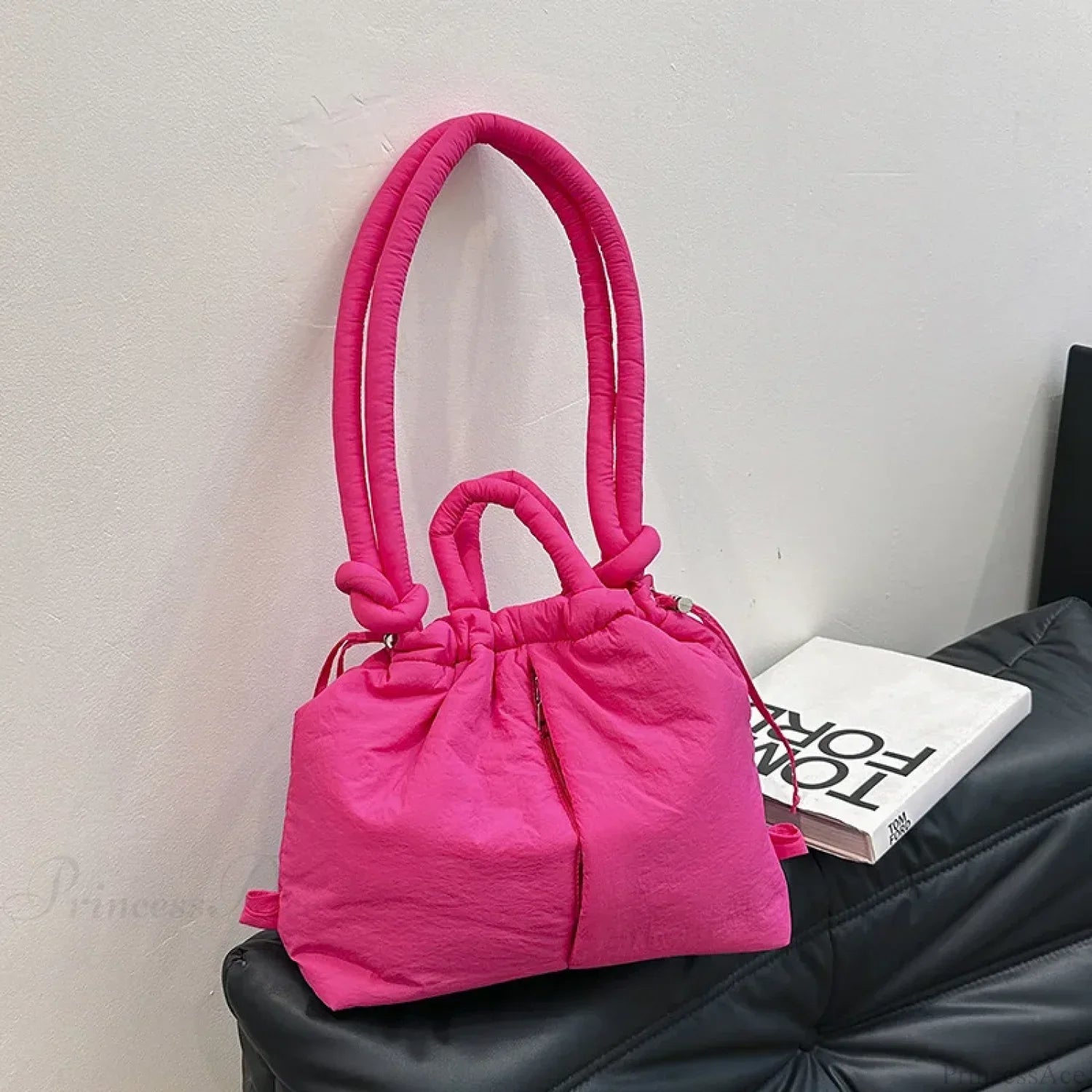 Bolso de mano de nailon acolchado de gran capacidad, diseño exclusivo