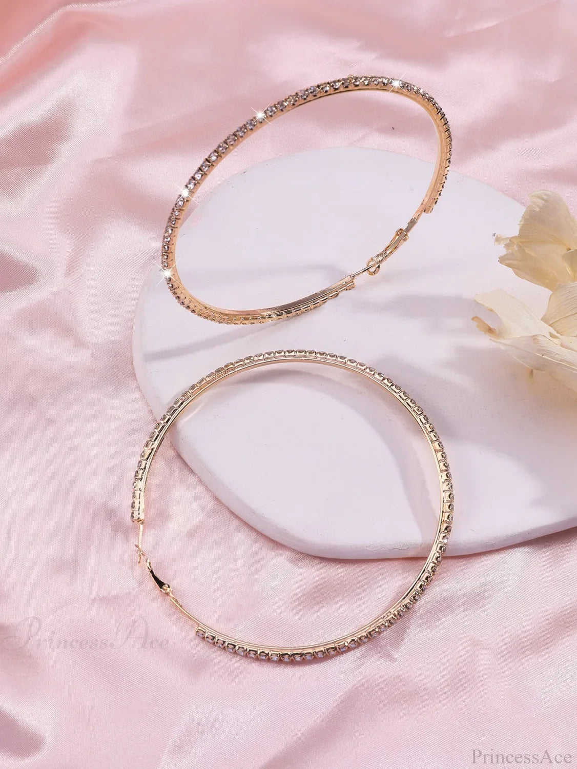 Pendientes de aro grueso minimalistas con incrustaciones de pedrería