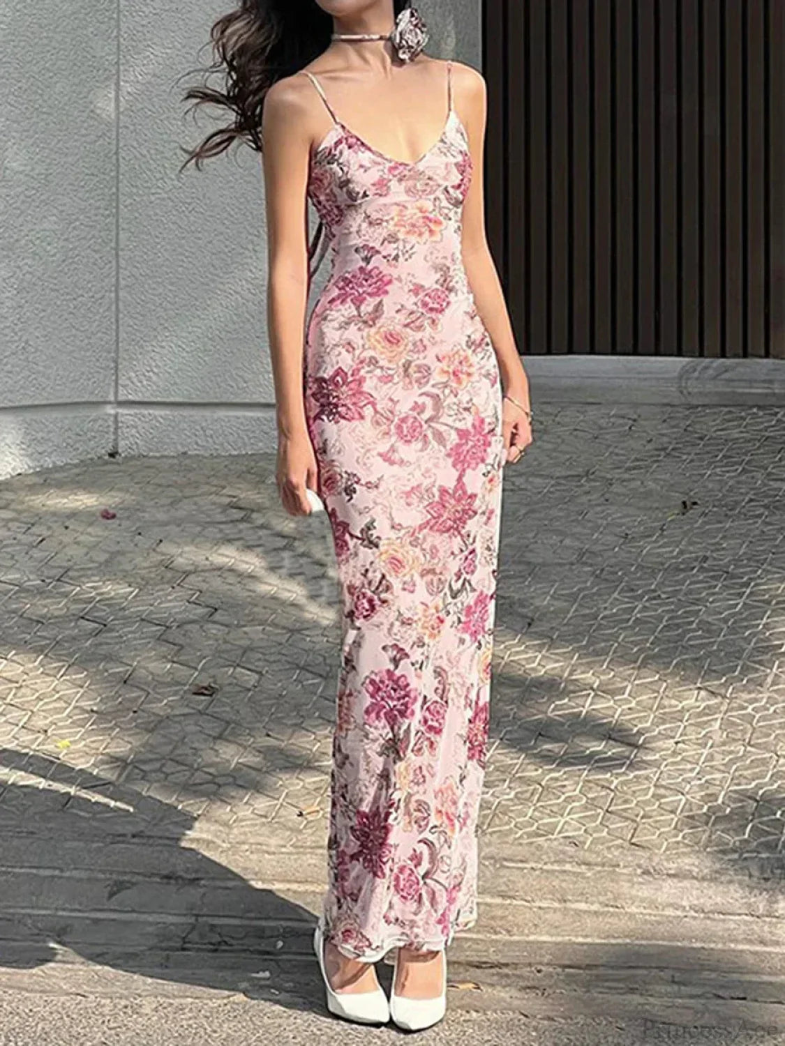 Abito floreale con stampa retrò, top a camicia, schiena scoperta e incrocio