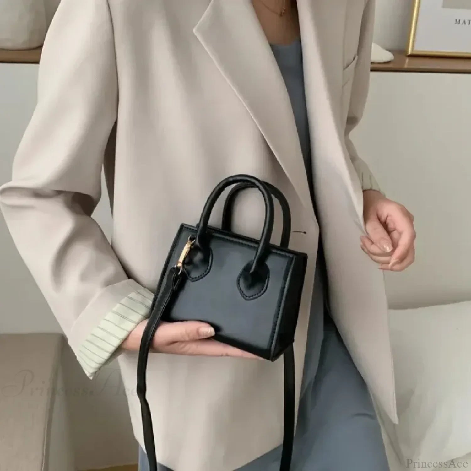 Retro Mini Crossbody Square Handbag Women’s Shoulder Bag