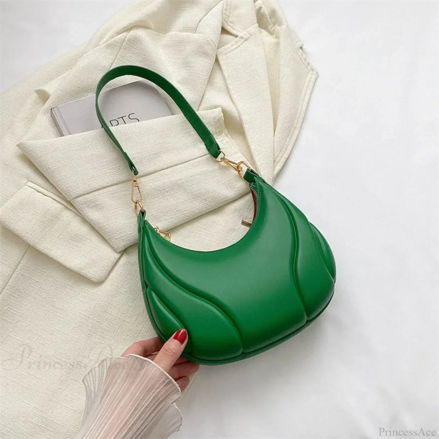 Retro Solid Color Saddle Leather Shoulder Bag
