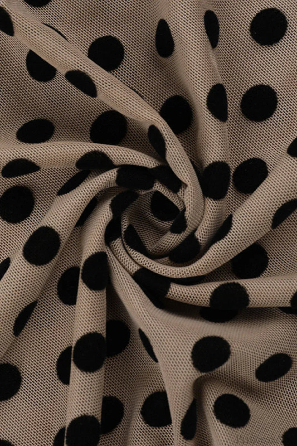 Tričko s dlouhým rukávem, kulatým výstřihem a puntíkovaným vzorem, přiléhavé