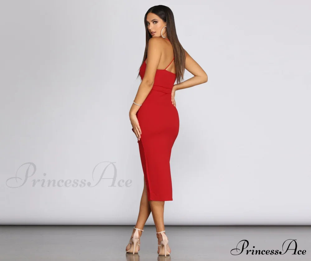 Gerafftes ärmelloses Kleid in stilvoller Liebe