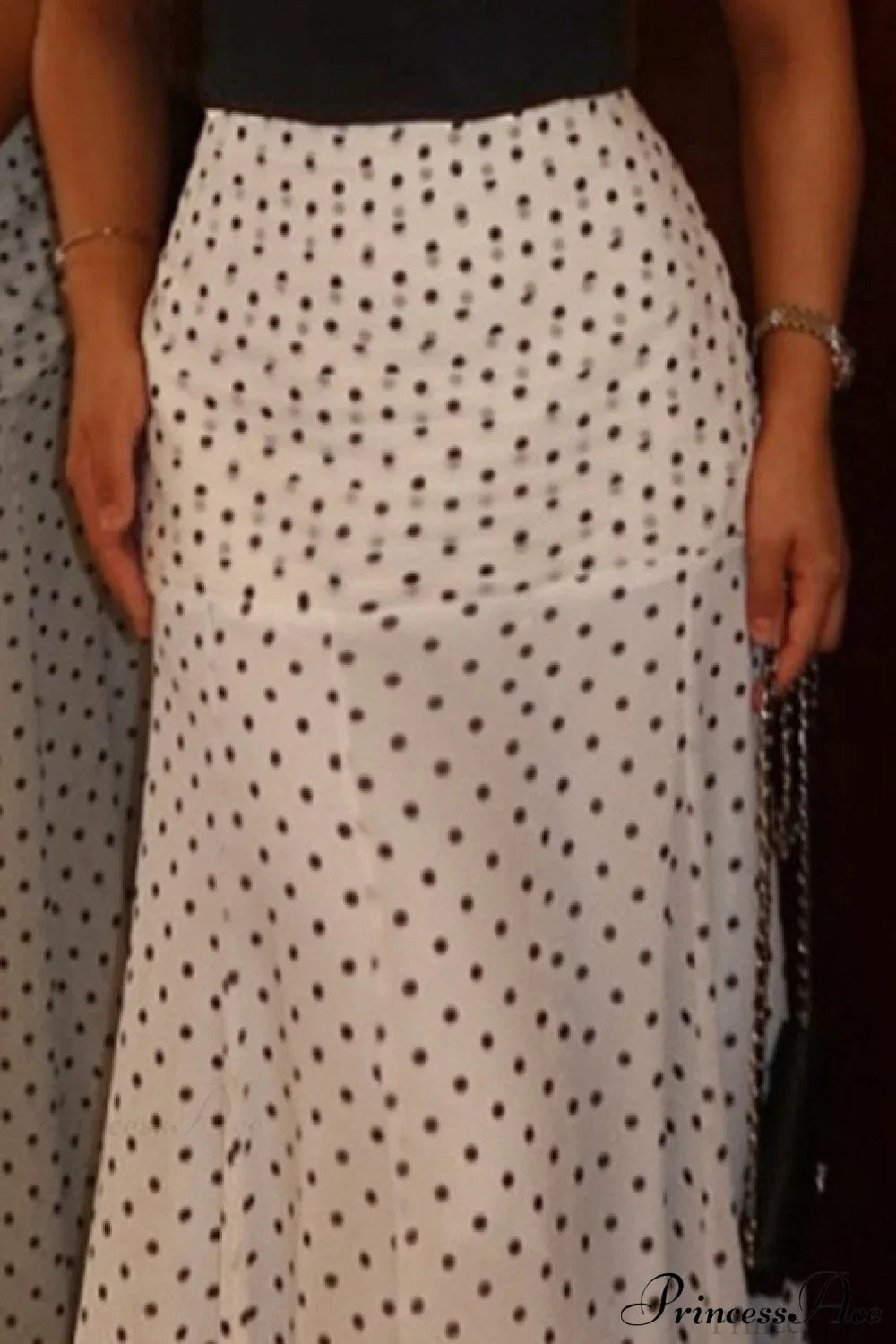 Falda sirena con volantes y lunares