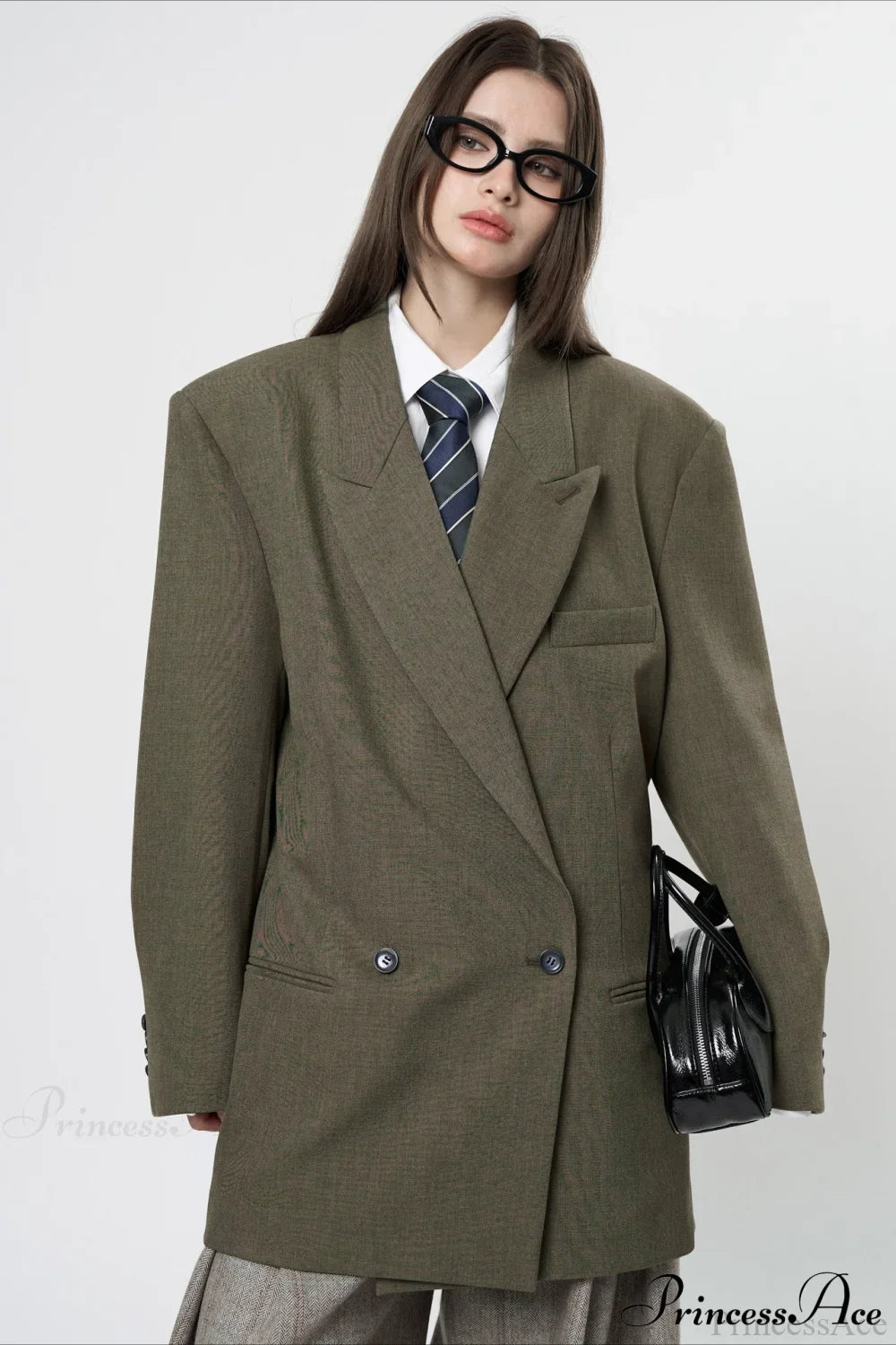 Structured Wide Shoulder Blazer