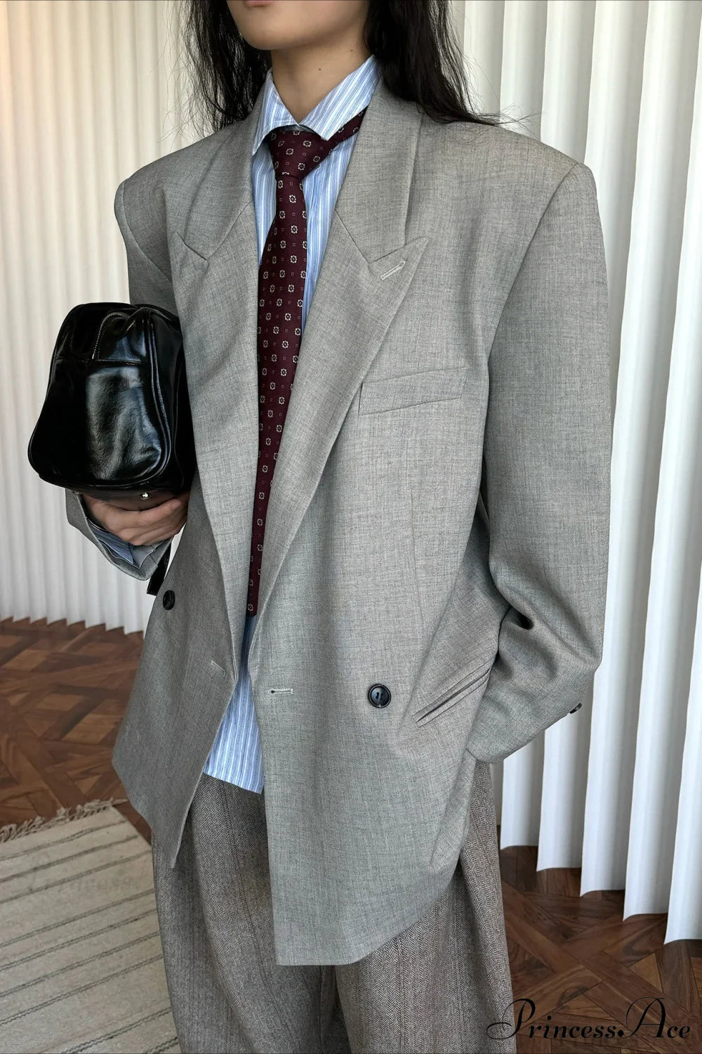 Structured Wide Shoulder Blazer