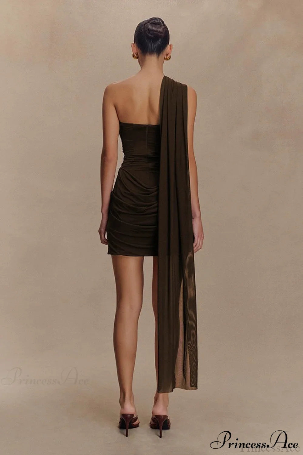 Tüllschärpe trägerloses eng anliegendes Festkleid