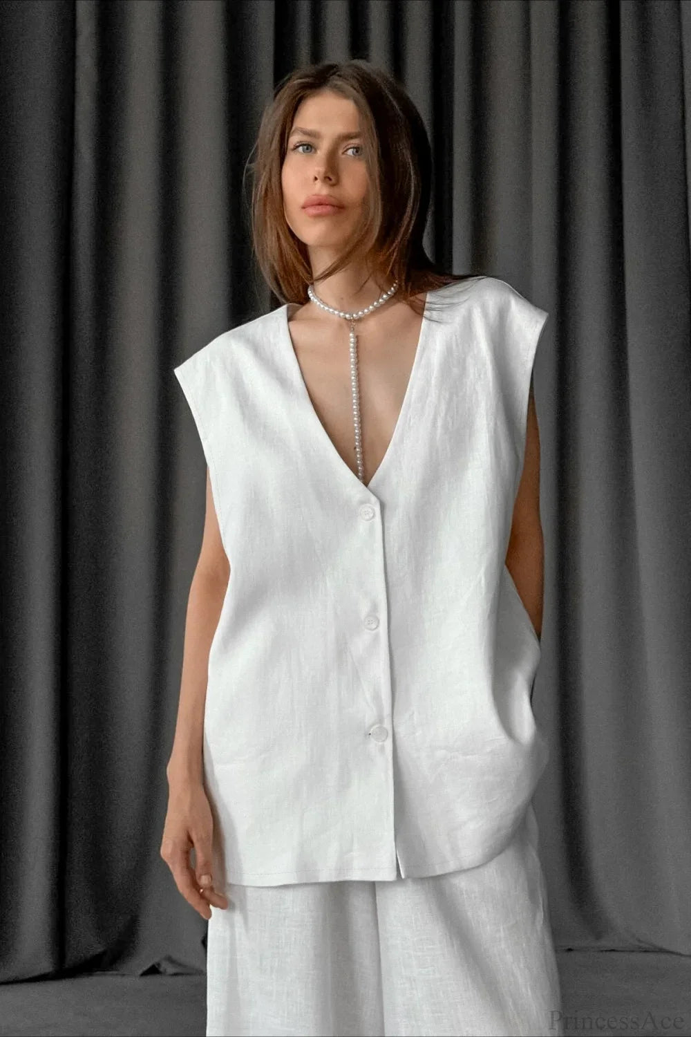 Completo due pezzi con gilet senza maniche in lino di cotone a scollo a V