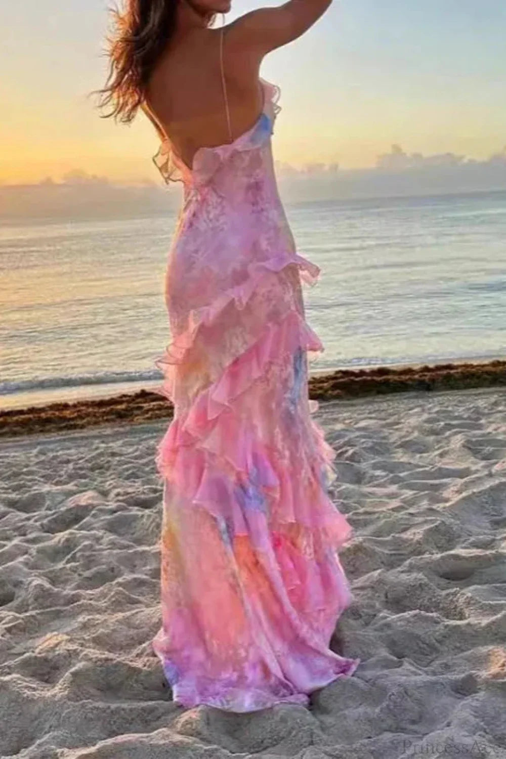 Kleid mit V-Ausschnitt, Rüschen und Blumenmuster für den Urlaub