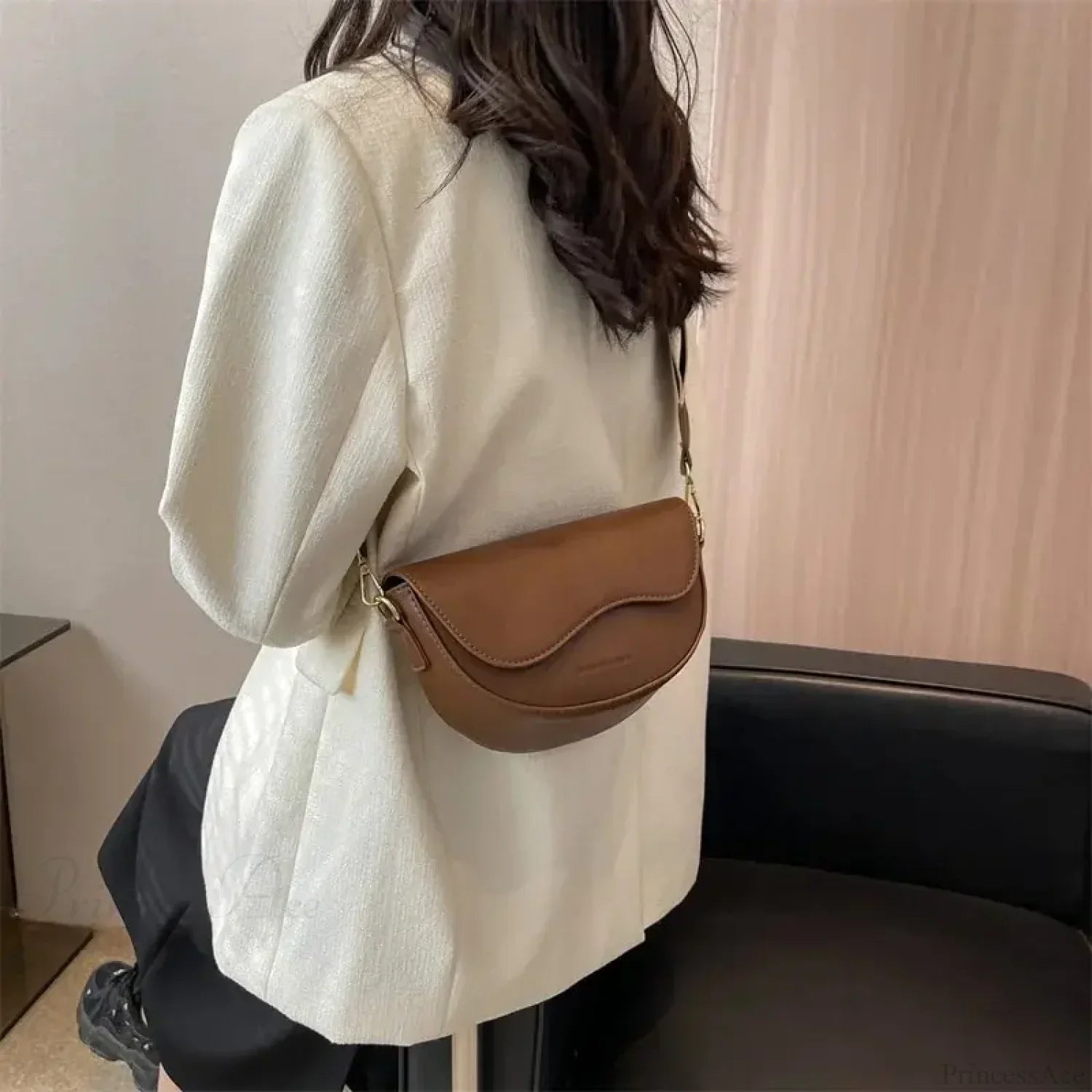 Vintage Flap Small Saddle Crossbody
