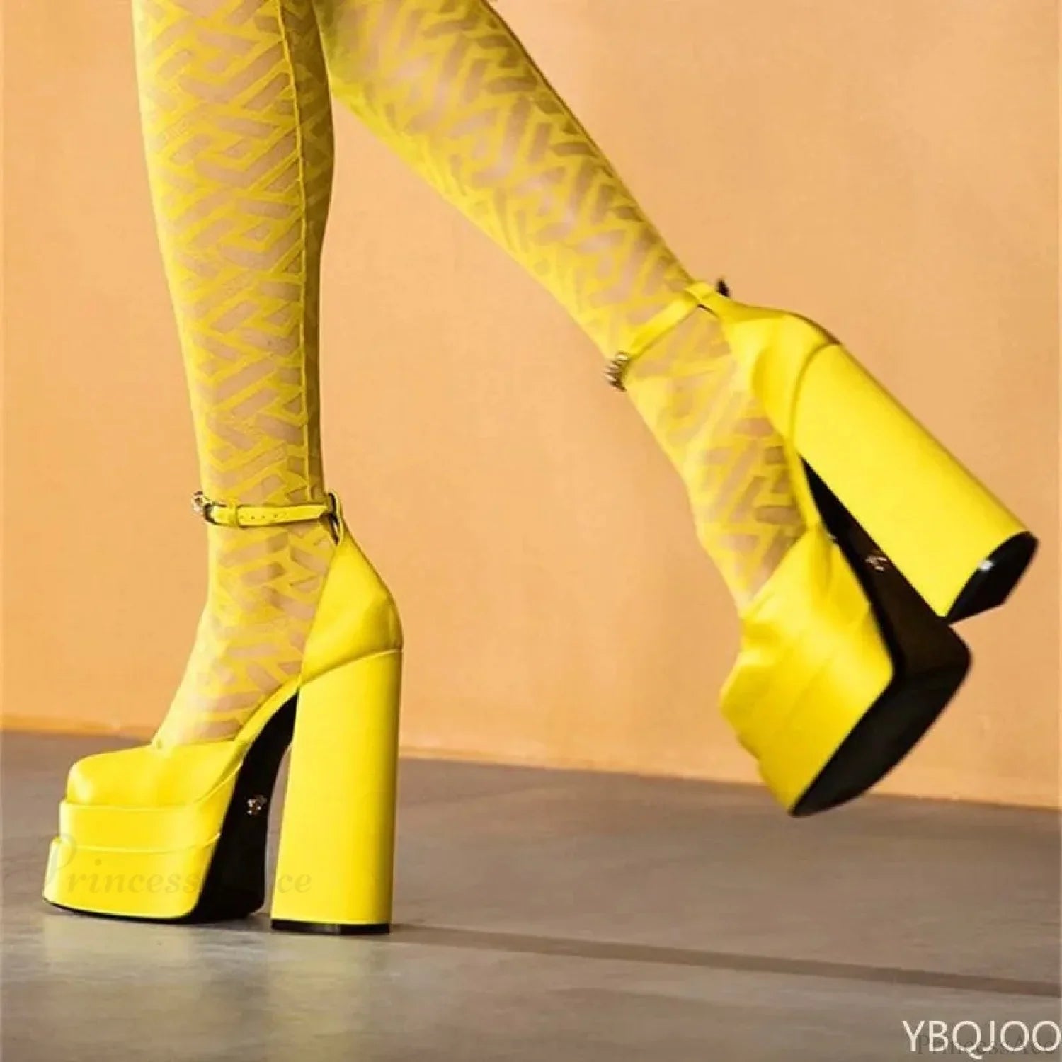 Escarpin Mary Jane vintage gothique à talon haut épais