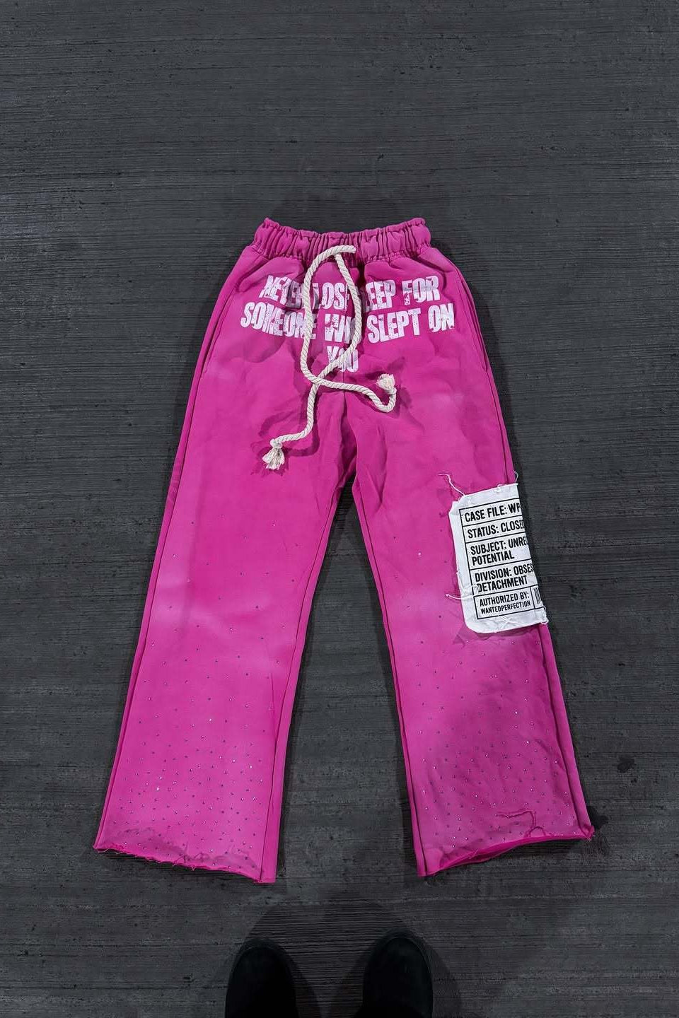 Moletom Street com Capuz, Blocos de Cor e Strass