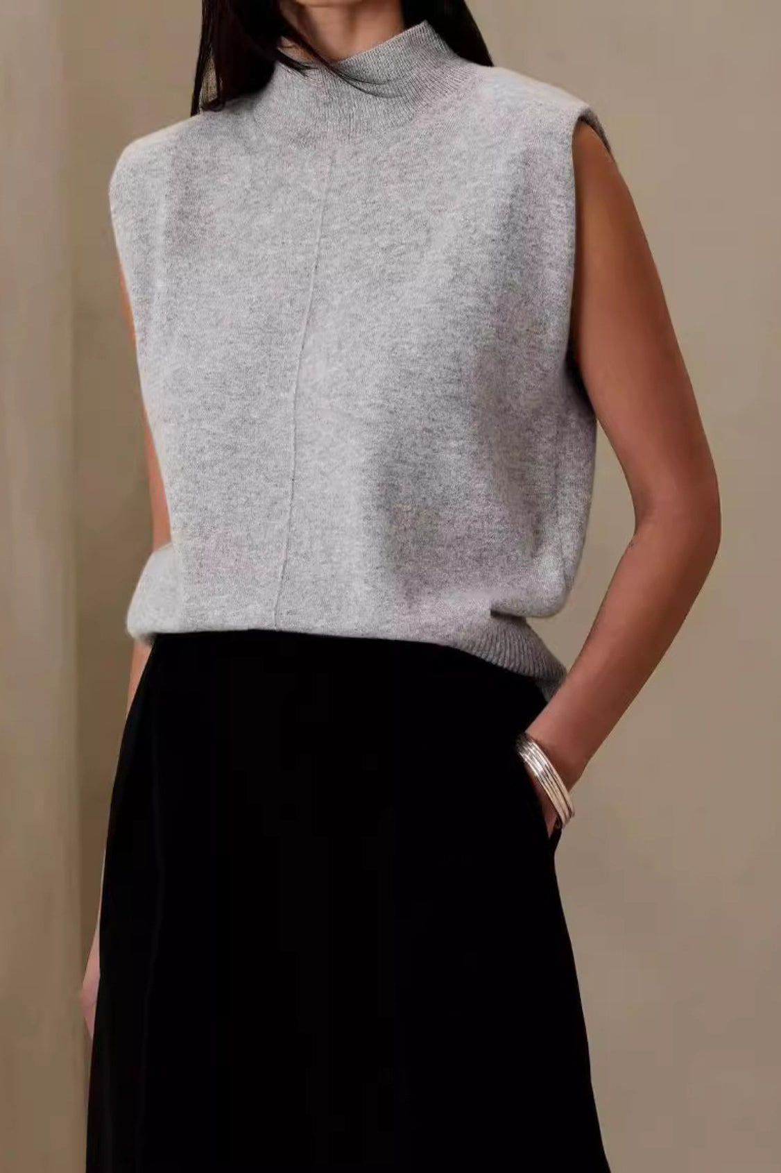 Solid Crew Neck Knit Top