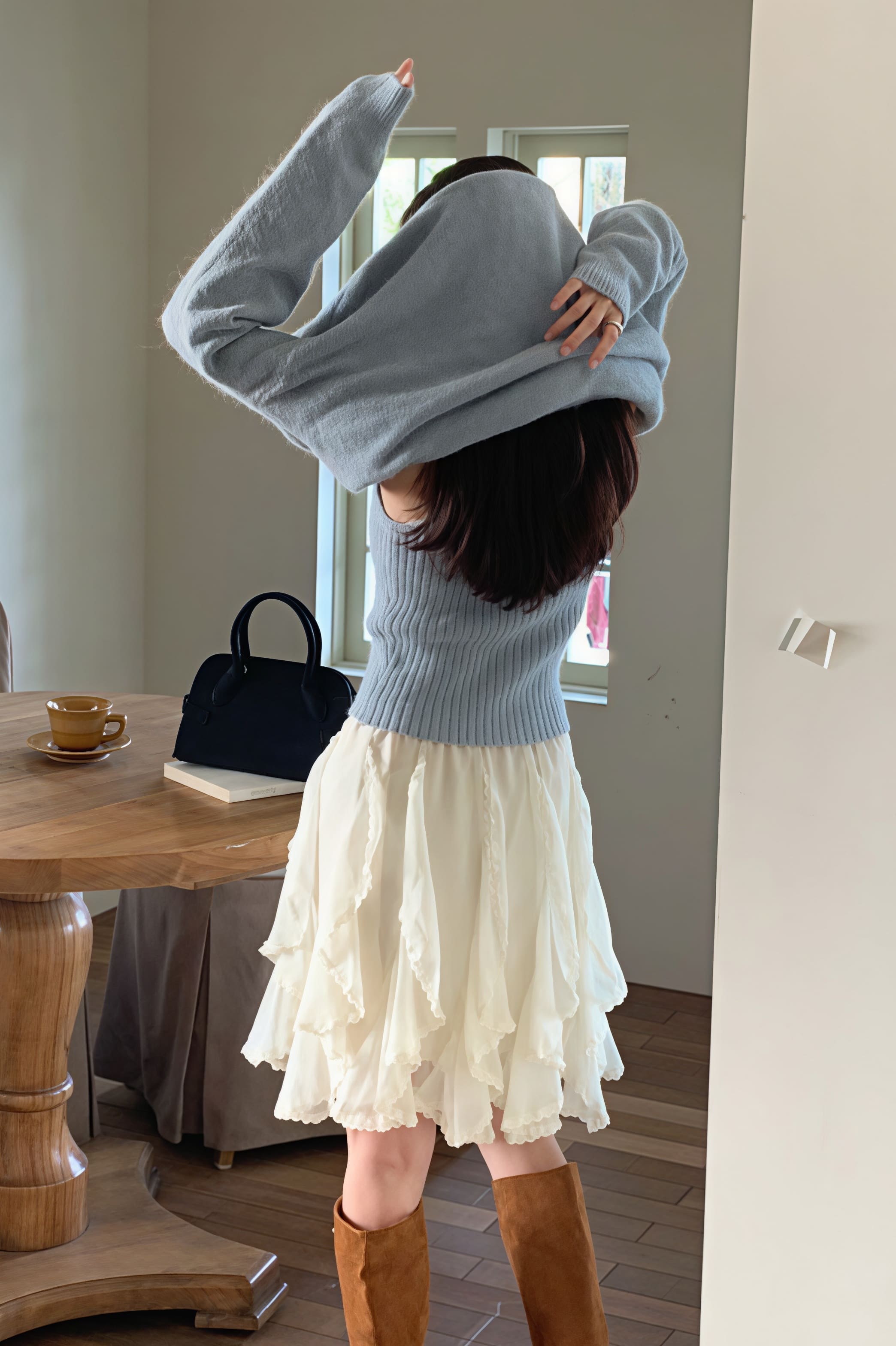 Romantická volánková asymetrická mini sukně z šifónu