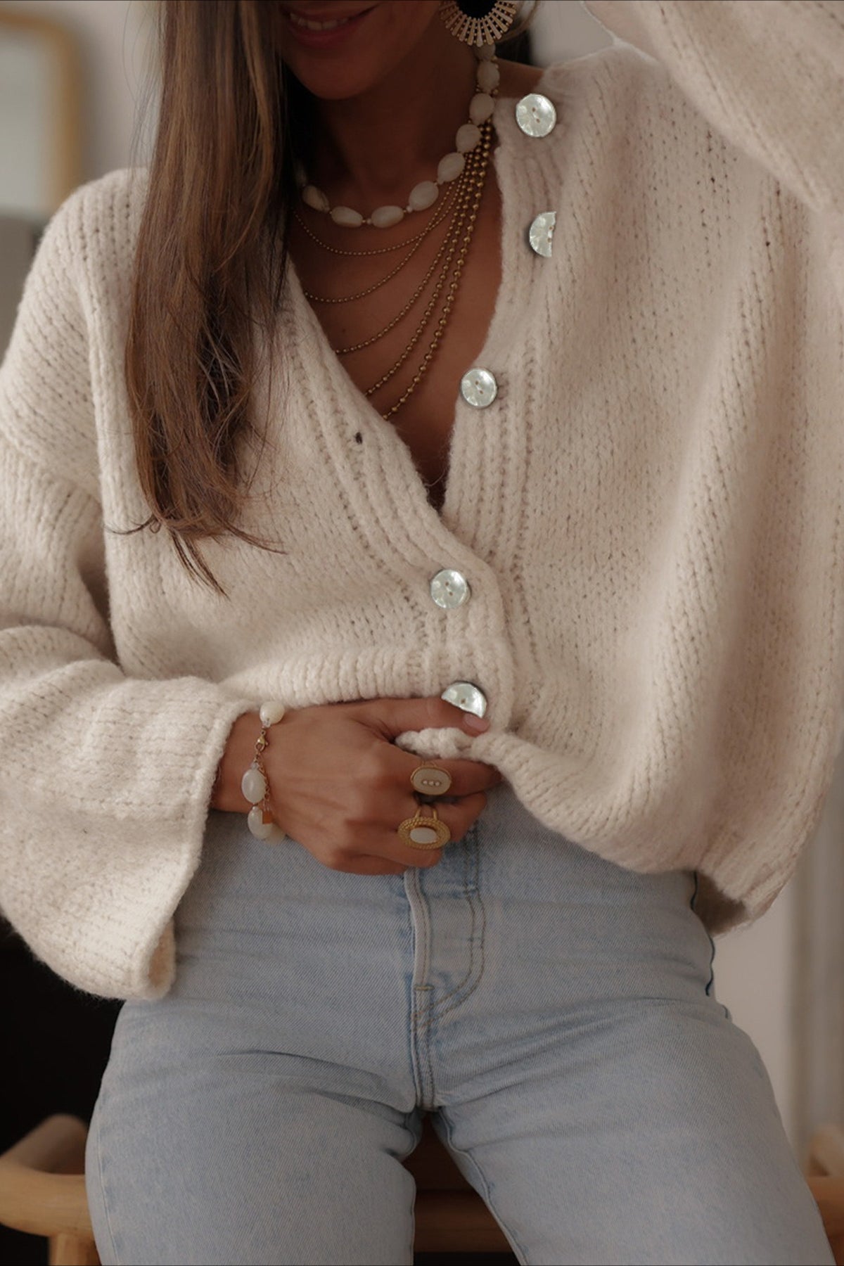 Elegante cárdigan de punto liso con un solo botón