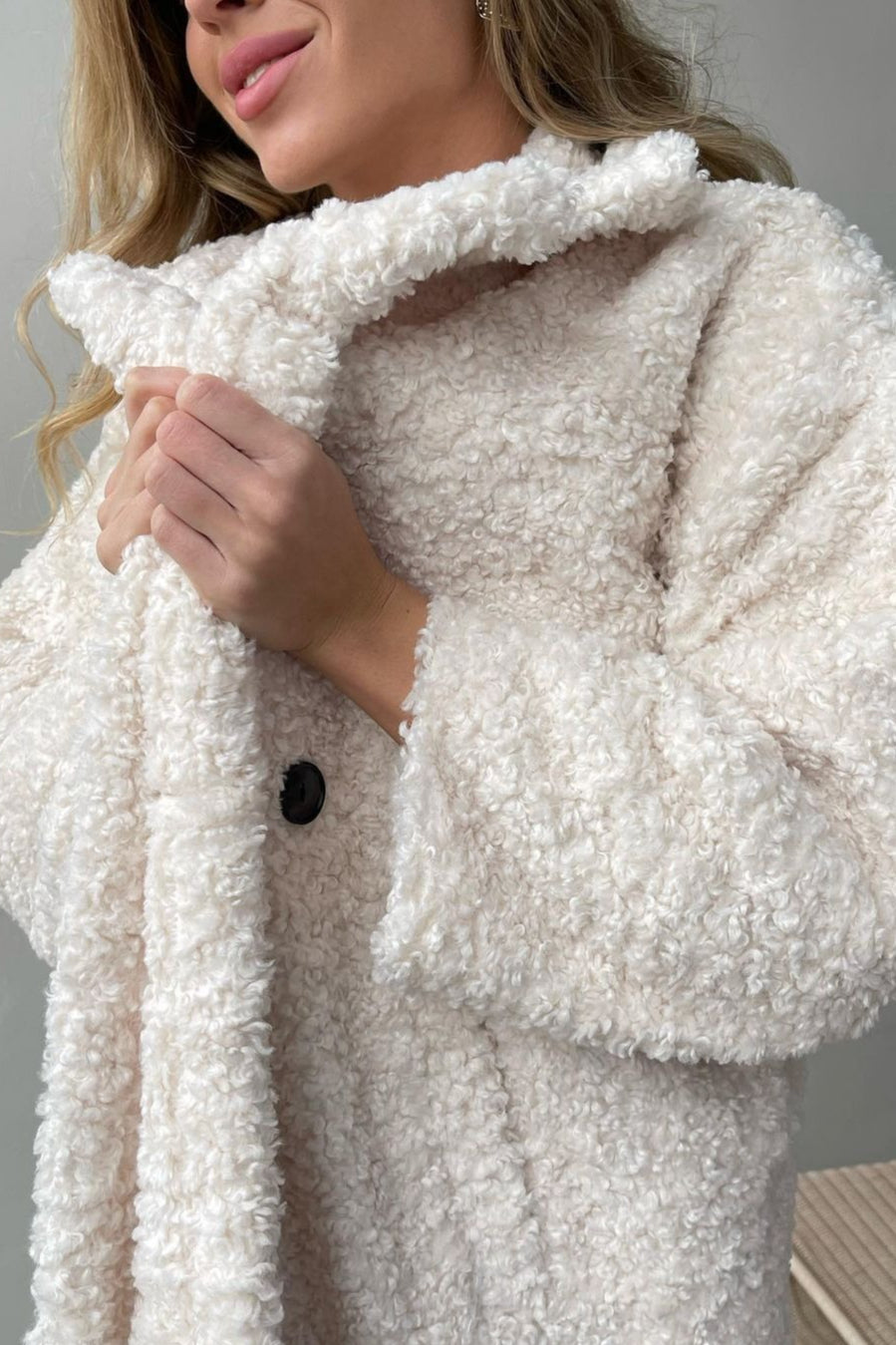 Manteau élégant de bureau à col revers en peluche à manches longues