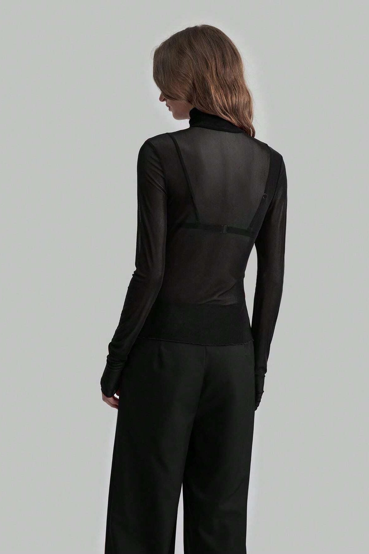 Tričko s dlouhým rukávem, úzké, s pevně stojícím límcem a síťovinou jednobarevné