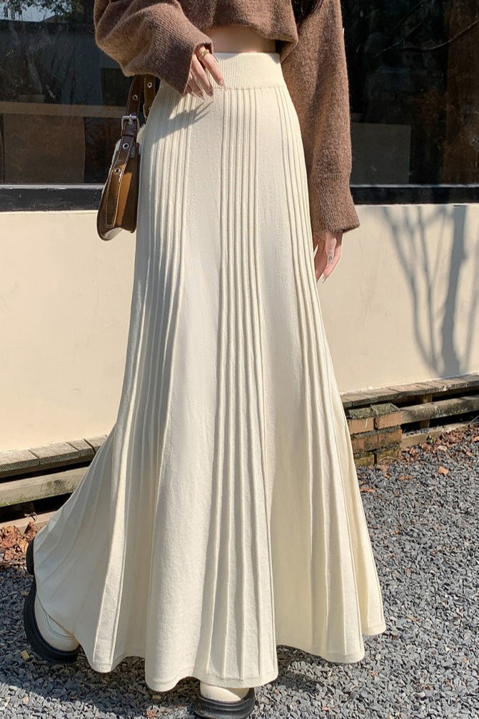 High-Waisted Full Circle Relaxed Skirt