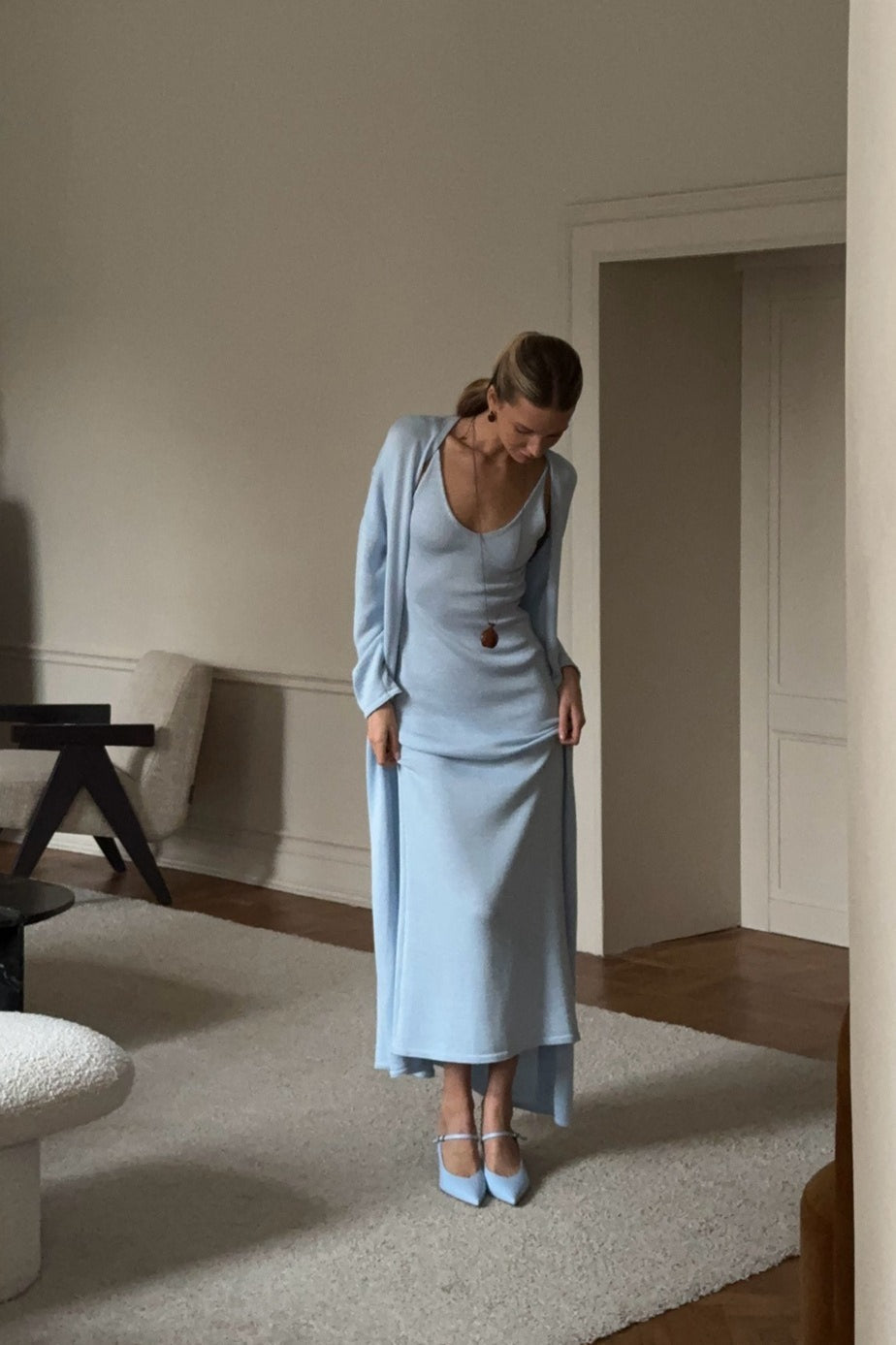 Ensemble deux pièces moulant en tricot de coton à col en V profond