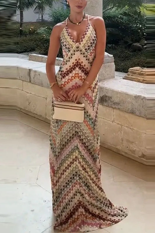 Šaty Boho s kontrastním barevným výstřihem do V