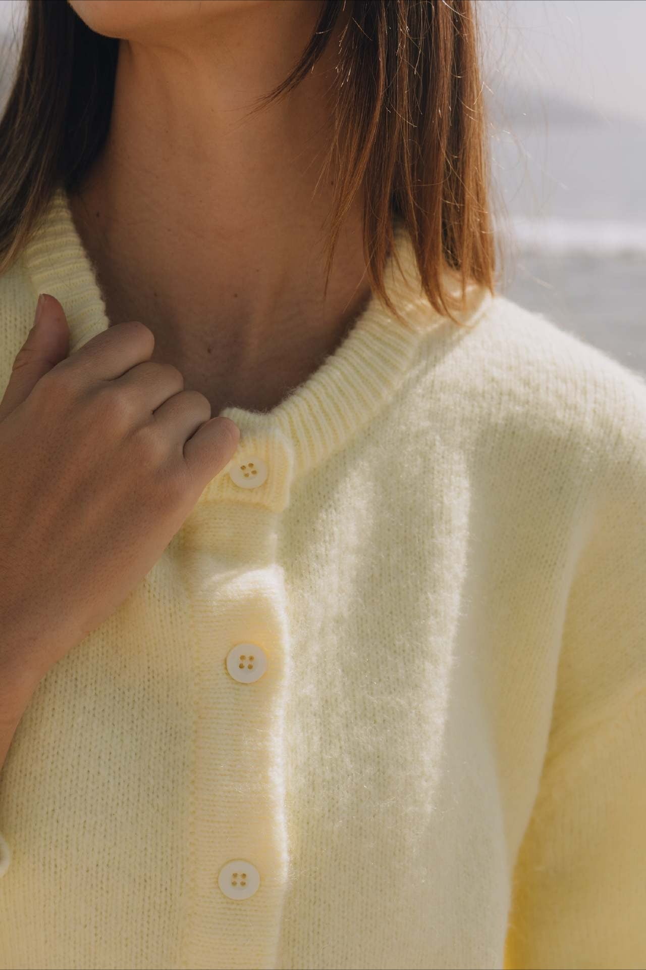 Cardigan tricoté à manches longues boutonné uni décontracté