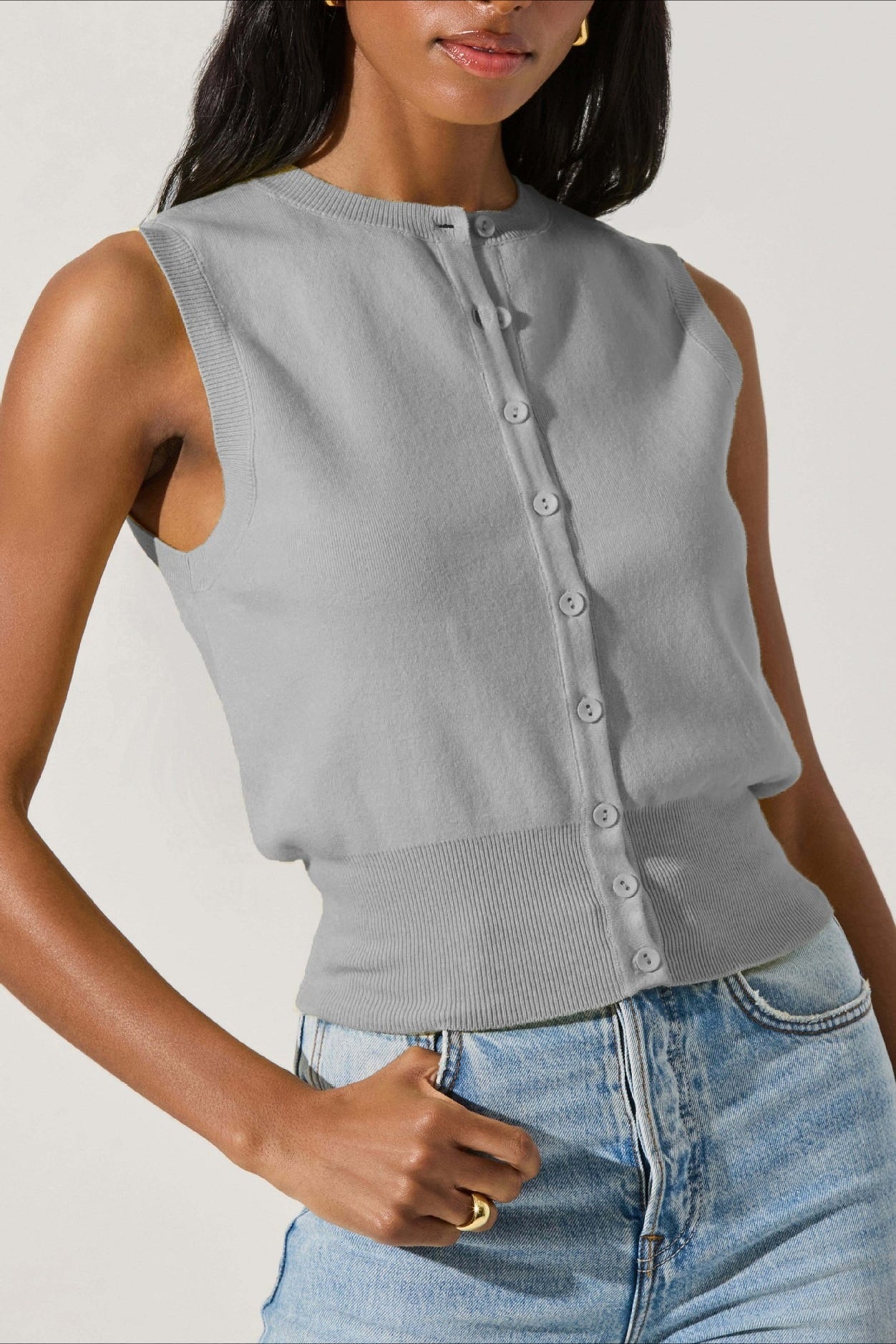 Rundhals-Strickoberteil mit Knopfleiste vorne