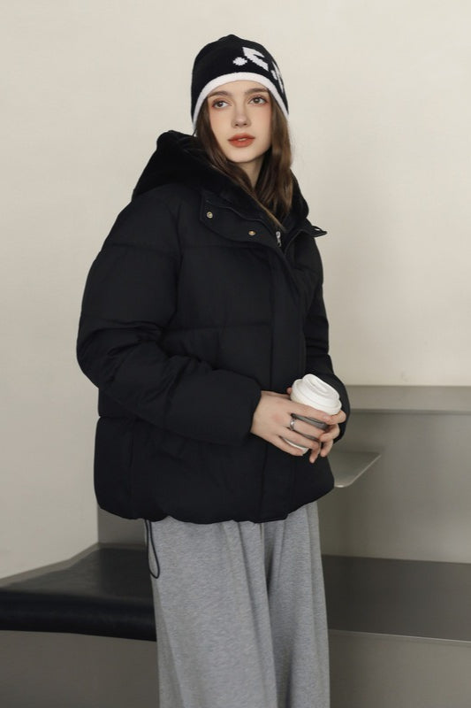 Steppjacke mit Besatz aus Kunstpelz, kurz geschnitten