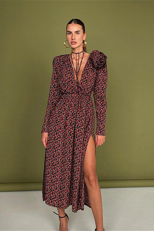 Vestido Floral com Decote V Profundo, Cintura Ajustável e Fenda Lateral
