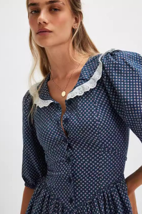 Retro minišaty s puntíky, límečkem Peter Pan a nabíranými rukávy