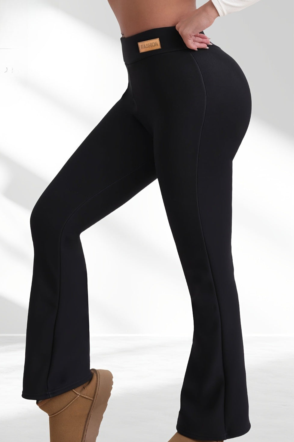 Leggings termici a vita alta con effetto sollevante per i glutei e gamba svasata