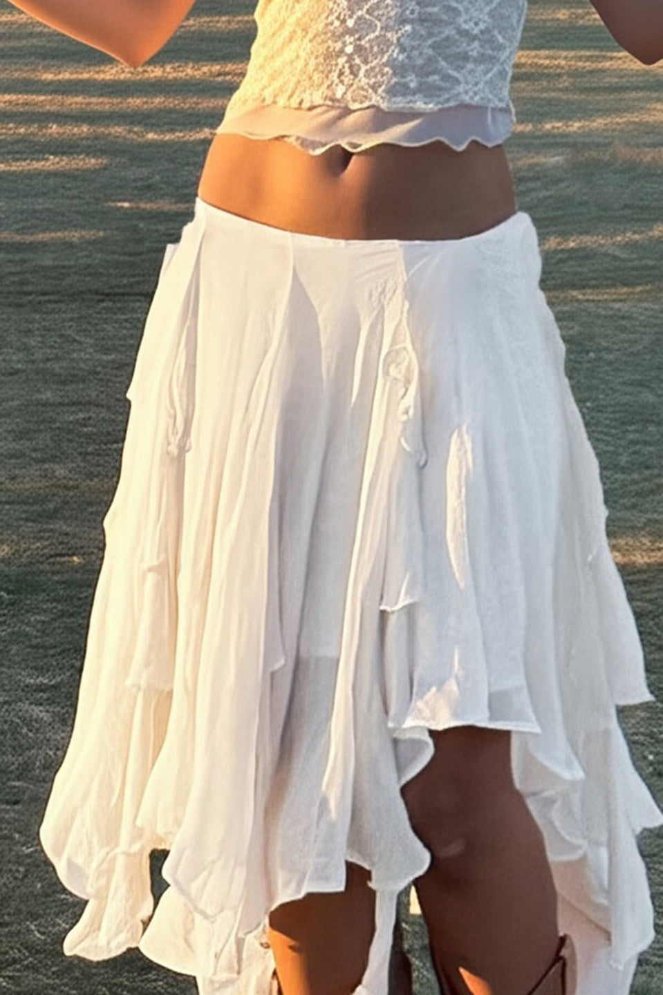 Geraffter asymmetrischer Midirock