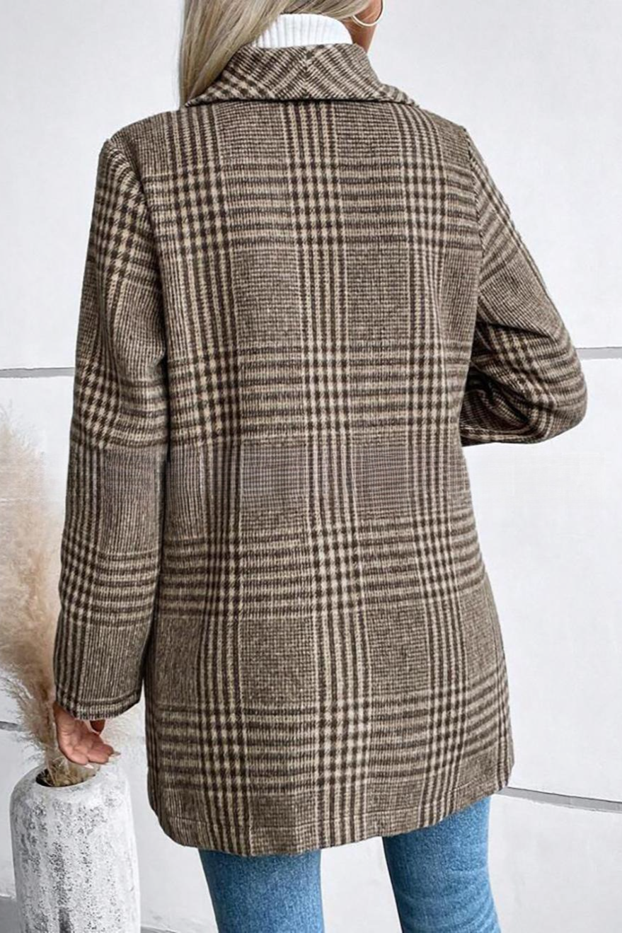 Veste élégante ajustée en tweed à col cranté