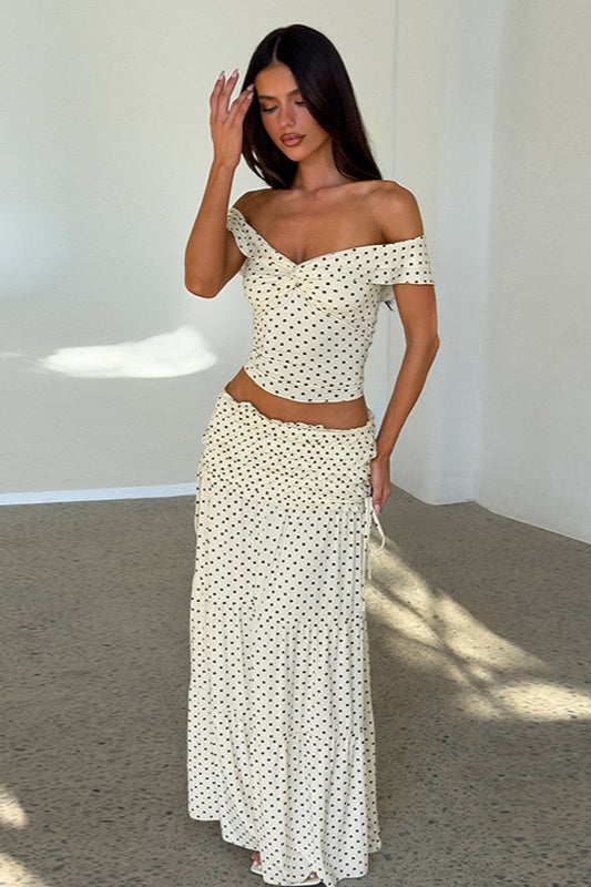 Completo gonna lunga senza spalline a pois con fiocco laterale