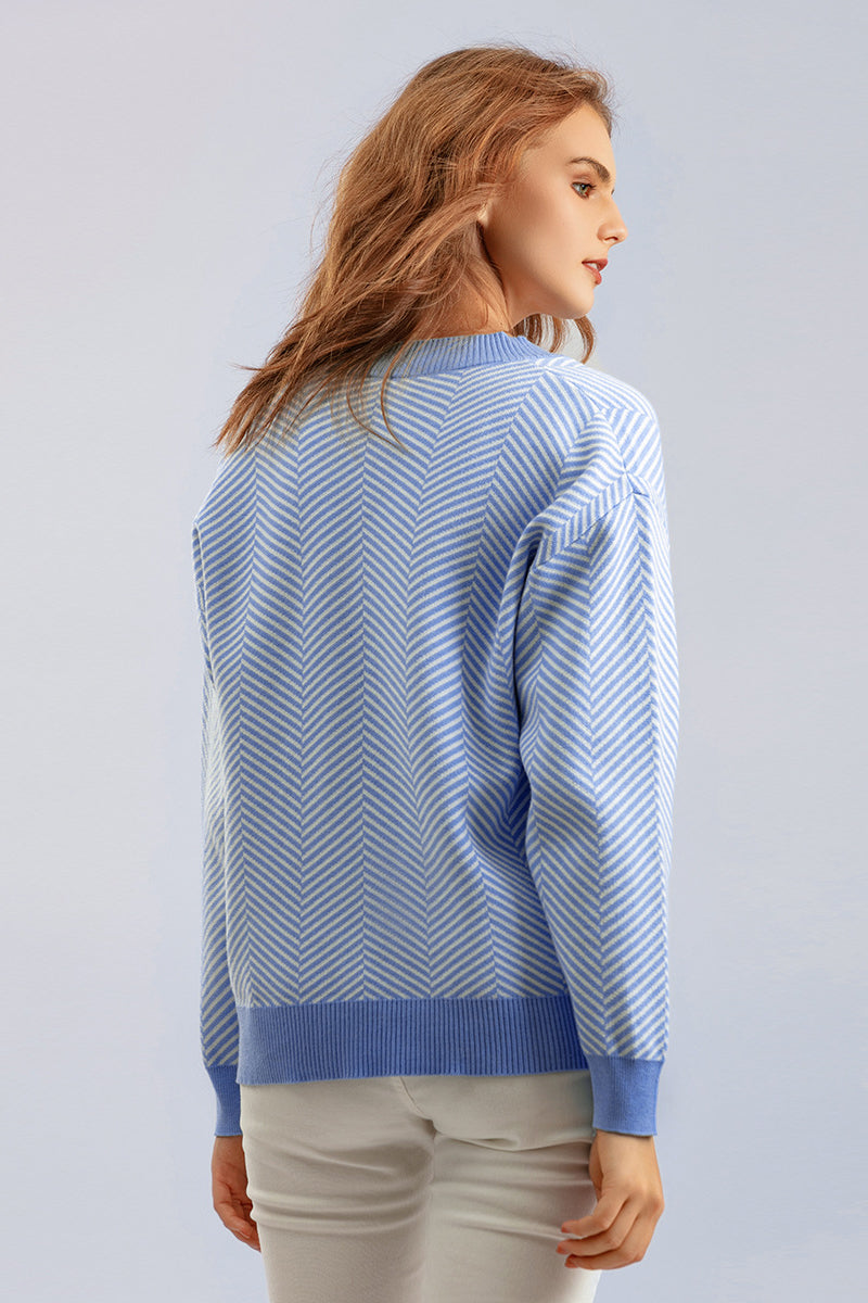 Gestreifter Strickpullover mit V-Ausschnitt und Knöpfen