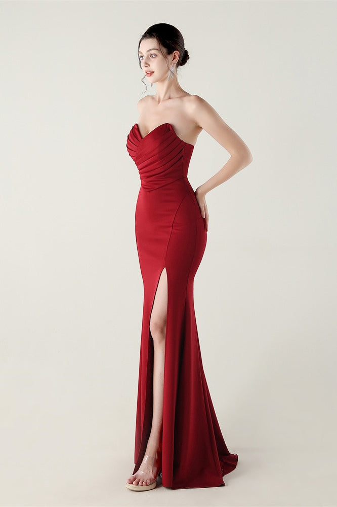 Vestido de fiesta plisado con escote corazón sin tirantes