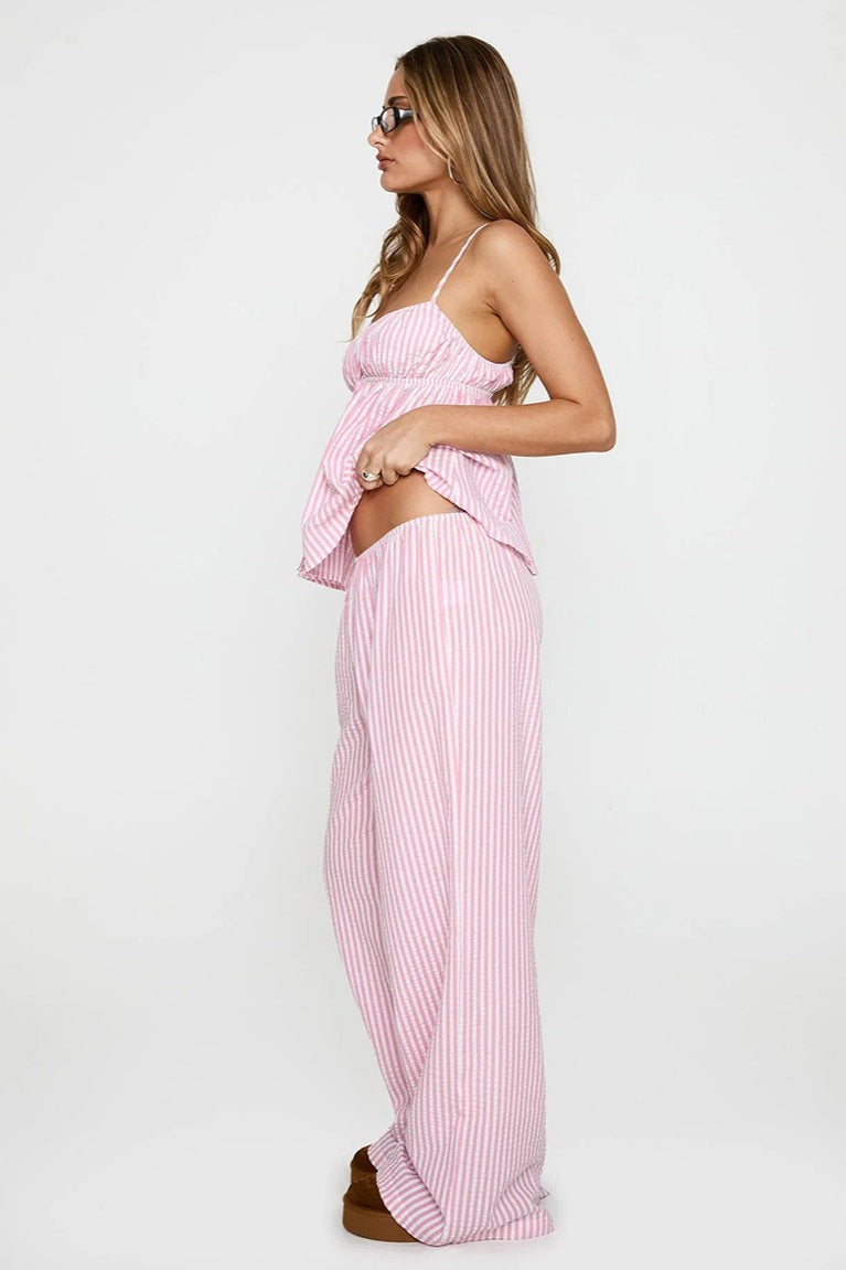 Pruhovaný volný top na ramínka a dlouhé kalhoty dvoudílná souprava