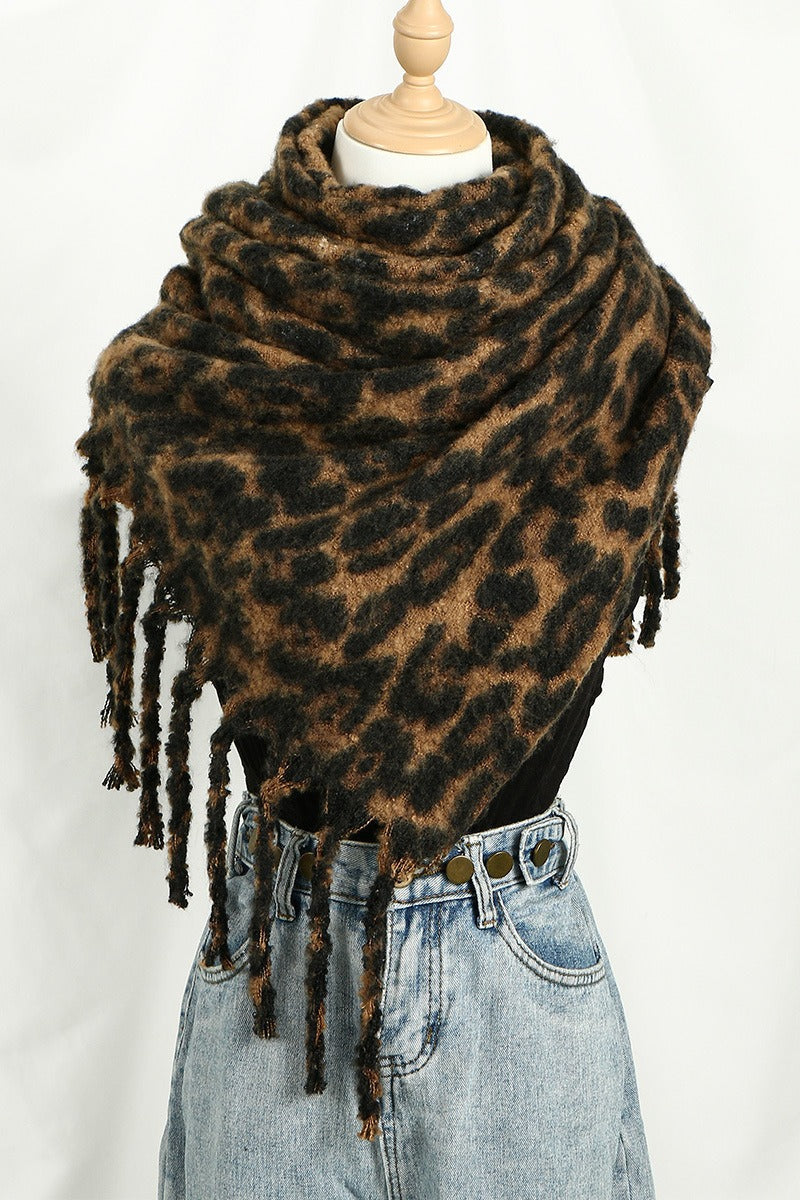 Cachecol Grosso com Estampa de Onça em Cashmere Sintético