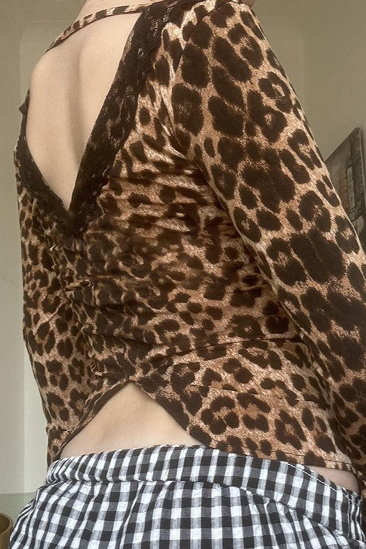 Bluse mit Ausschnitt, rückenfrei und V-förmigem Kragen