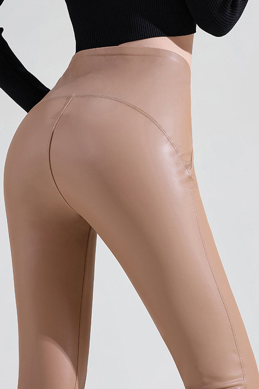 Fleecegefütterte Leggings aus Kunstleder