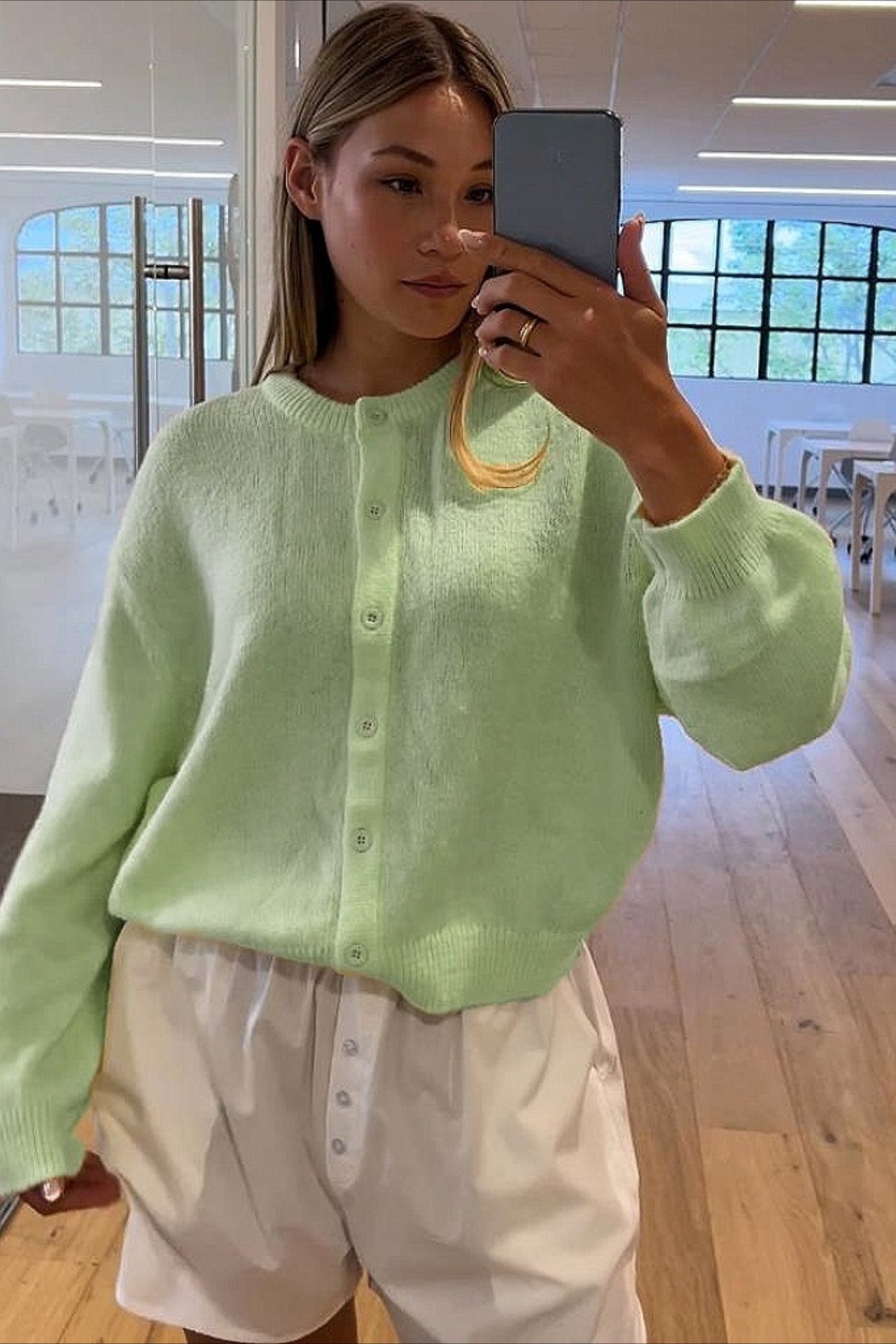 Cardigan tricoté à manches longues boutonné uni décontracté