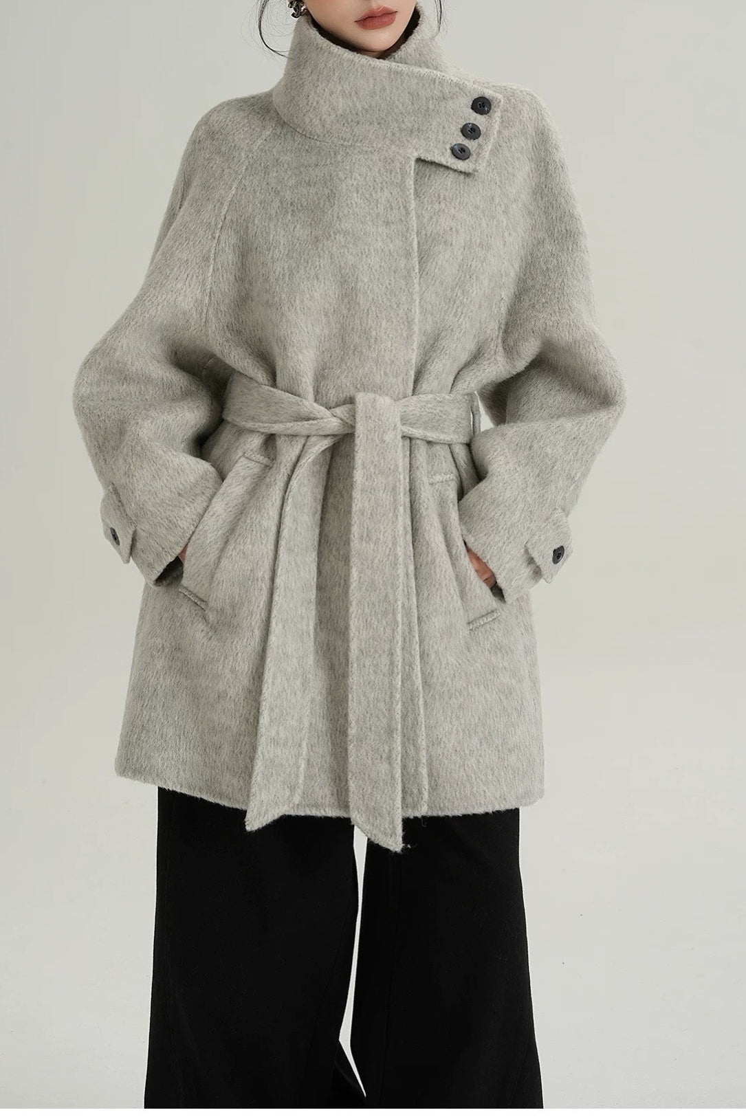 Abrigo suelto de lana sólida cálido con cuello alto simulado elegante