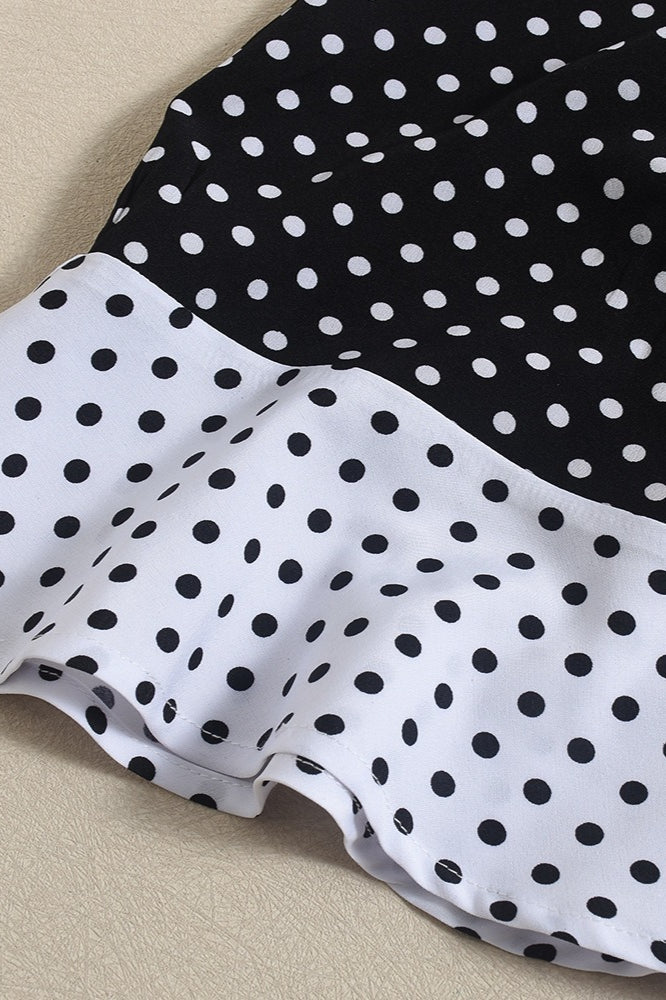 Mini-Kleid mit farblich abgesetztem Rückenausschnitt und Bindebändern