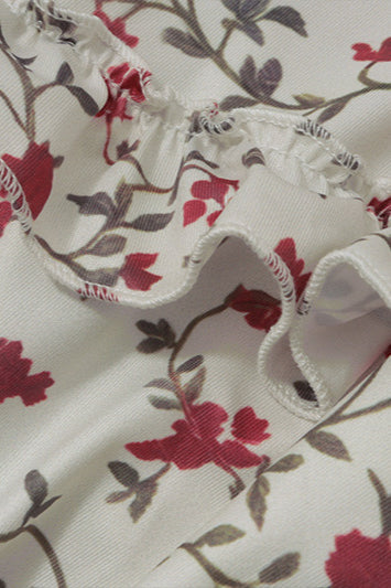 Vestido floral ajustado con volantes, escote en V y cuello halter